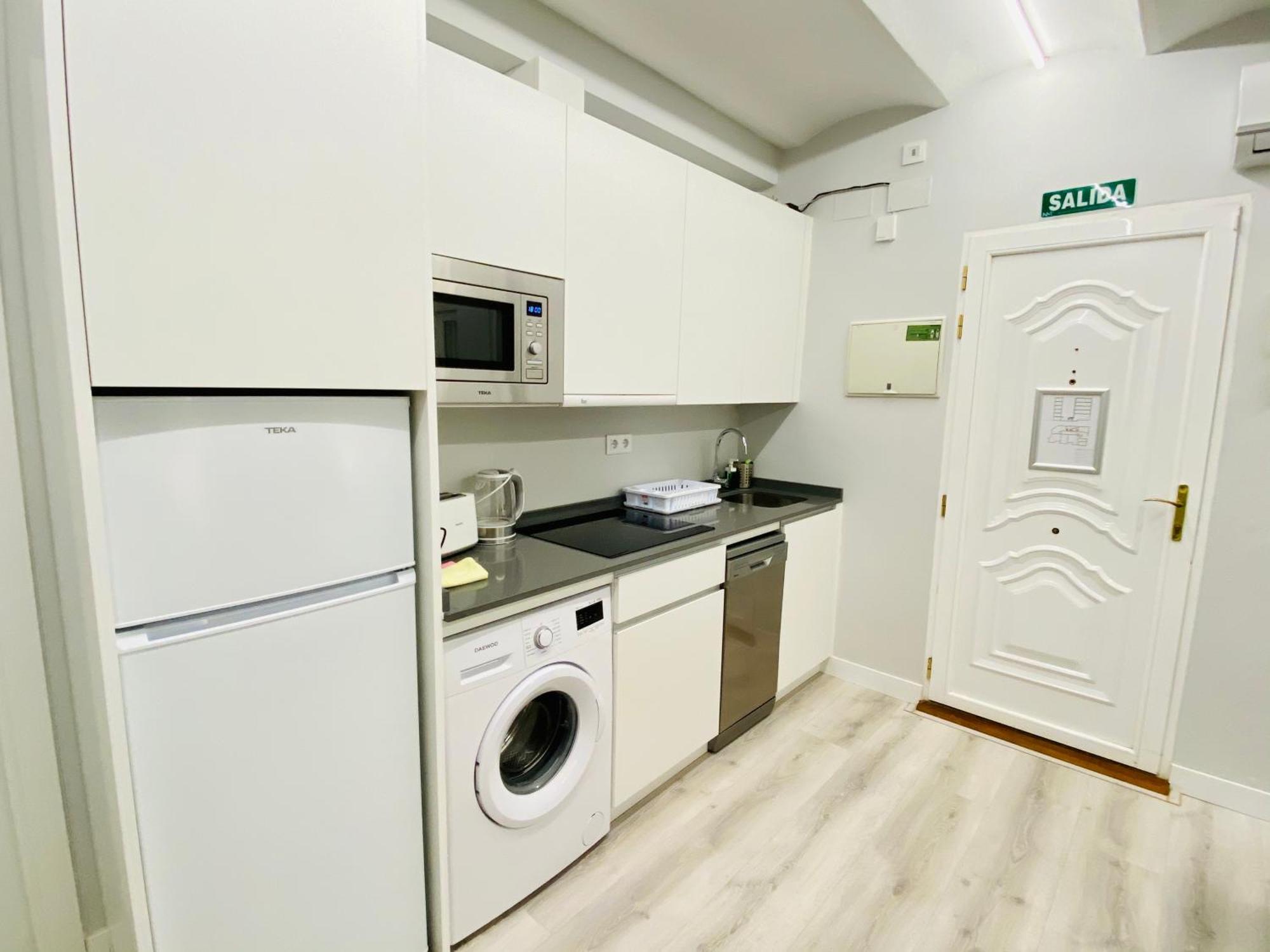 Estudio Centro Madrid Santa Ana Puerta Del Sol Экстерьер фото